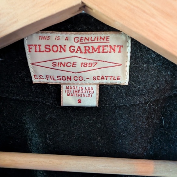 Filson Mackinaw Wool Vest, Small, USED - Picture 2 of 3